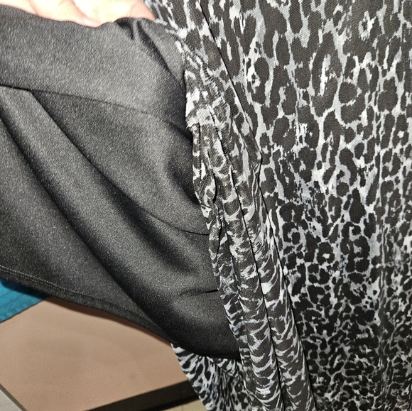 TORRID 3 Leopard print dress - Picture 3 of 7